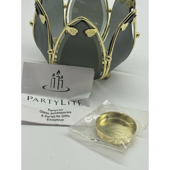 PartyLite Waterlily Tealight Votive Candle Holder P0560 Glass & Brass W/Box - Picture 4 of 5